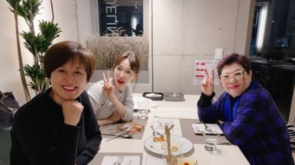 '거리의 만찬' 새 MC 김용민 발탁 시끌…양희은 "우리 여자 셋은 잘렸다"