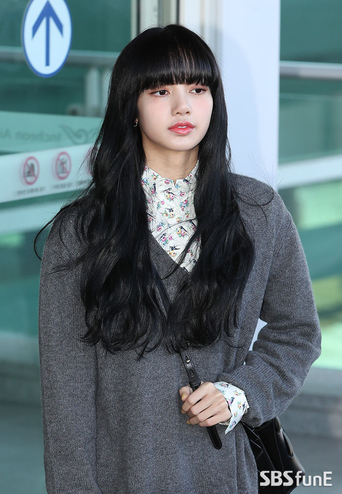 블랙핑크 리사, 믿었던 前매니저에게 10억원대 사기피해