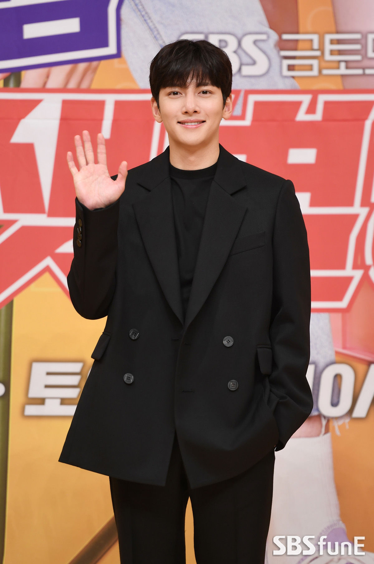 지창욱