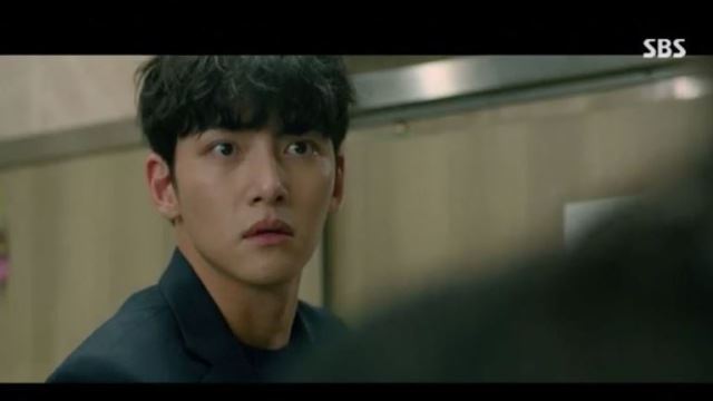'편의점샛별이' 지창욱, 한선화만 챙기며 김유정에 "너 원래 이런 애였어?" 버럭