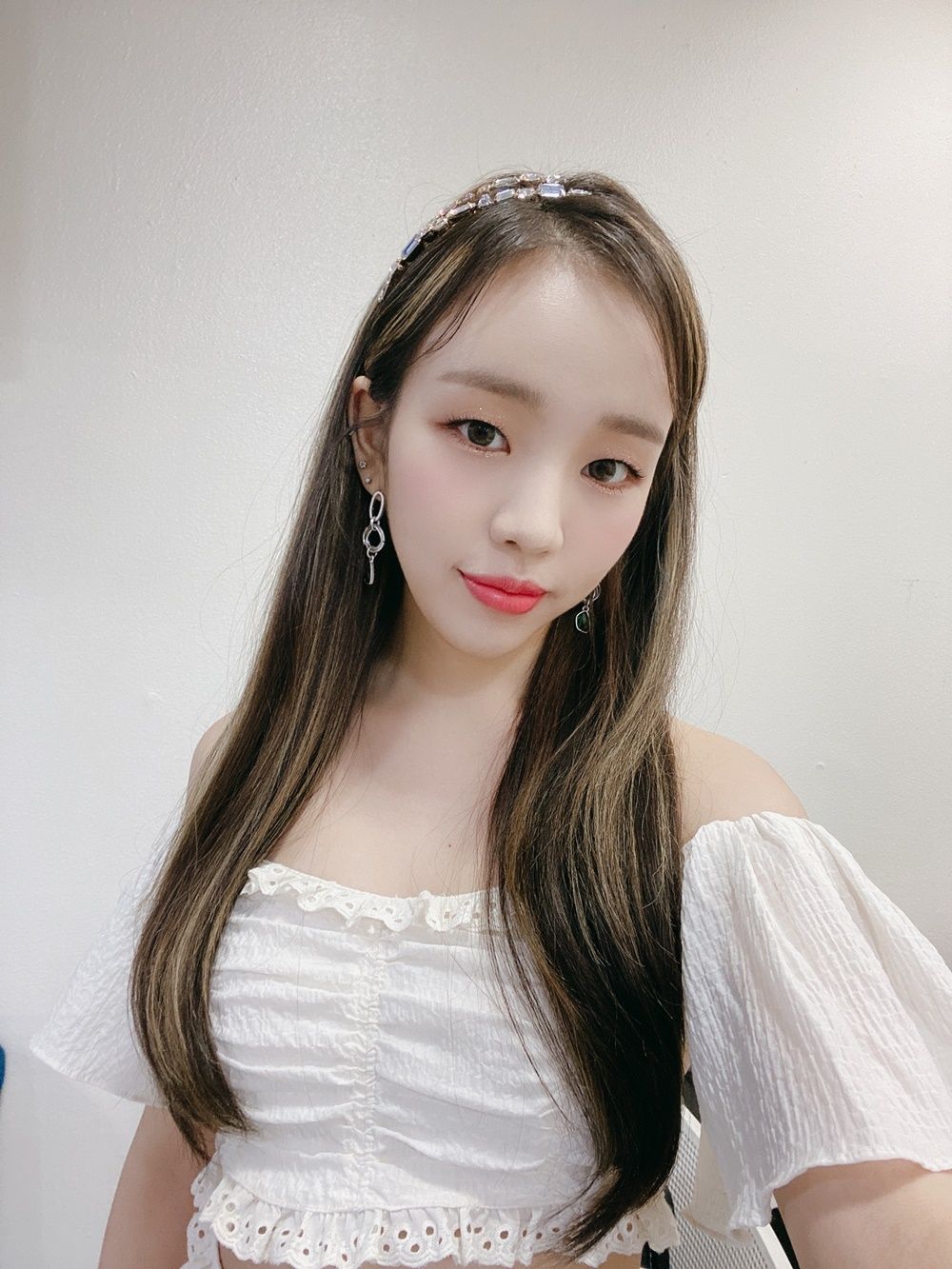 백아연