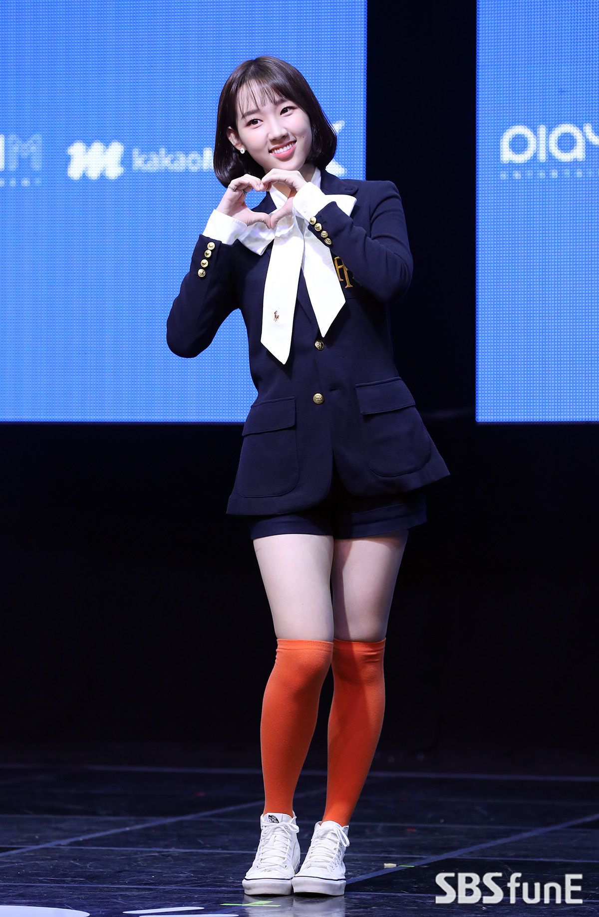 위클리 신지윤