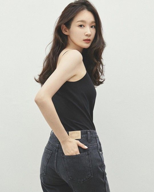 강민경