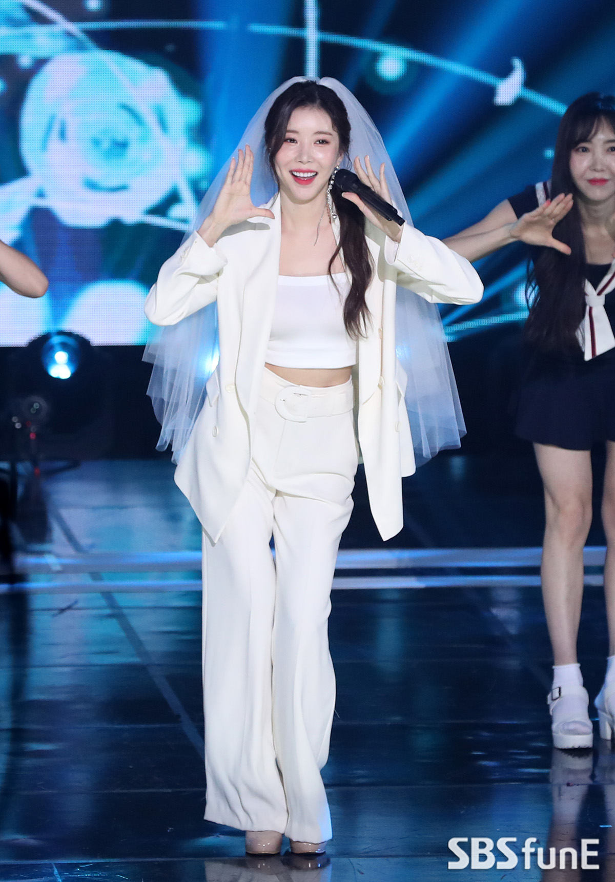 장혜리 걸스데이 지인 출신 2020년 트로트 재데뷔 방송 무대