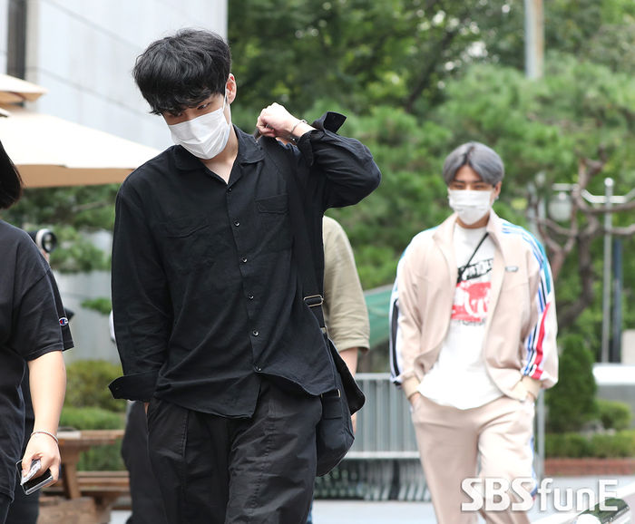 [Throwback] DAY6's WONPIL and Young K Radiate Powerful Presence on Their Way to KBS Recording
