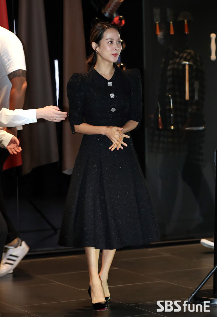 [Throwback] Cho Yeo-jeong Displays Elegant Grace