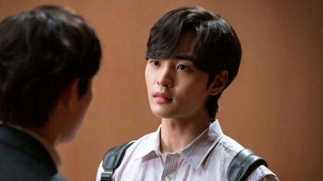 '브람스를 좋아하세요?' 김민재vs김성철, 두 친구의 아픈 만남 '맴찢 눈빛'