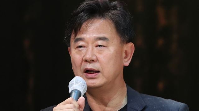 [E포토] 인사말 전하는 정동극장 김희철 대표