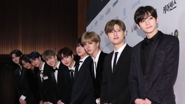 [Throwback] CRAVITY Named Rookie Male Idol of the Year