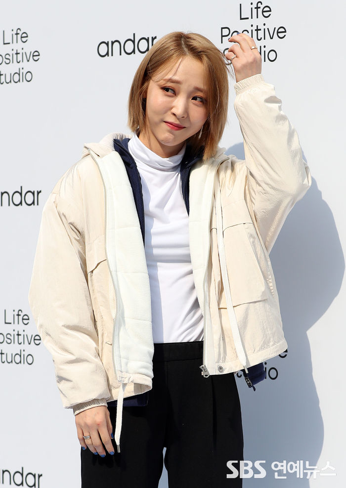 [Throwback] MAMAMOO's Moon Byul, 'A Bit Shy'