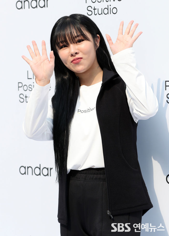 [Throwback] MAMAMOO's Wheein Says 'Nice to Meet You'