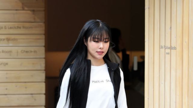[Throwback] MAMAMOO's Wheein in 'Black and White'