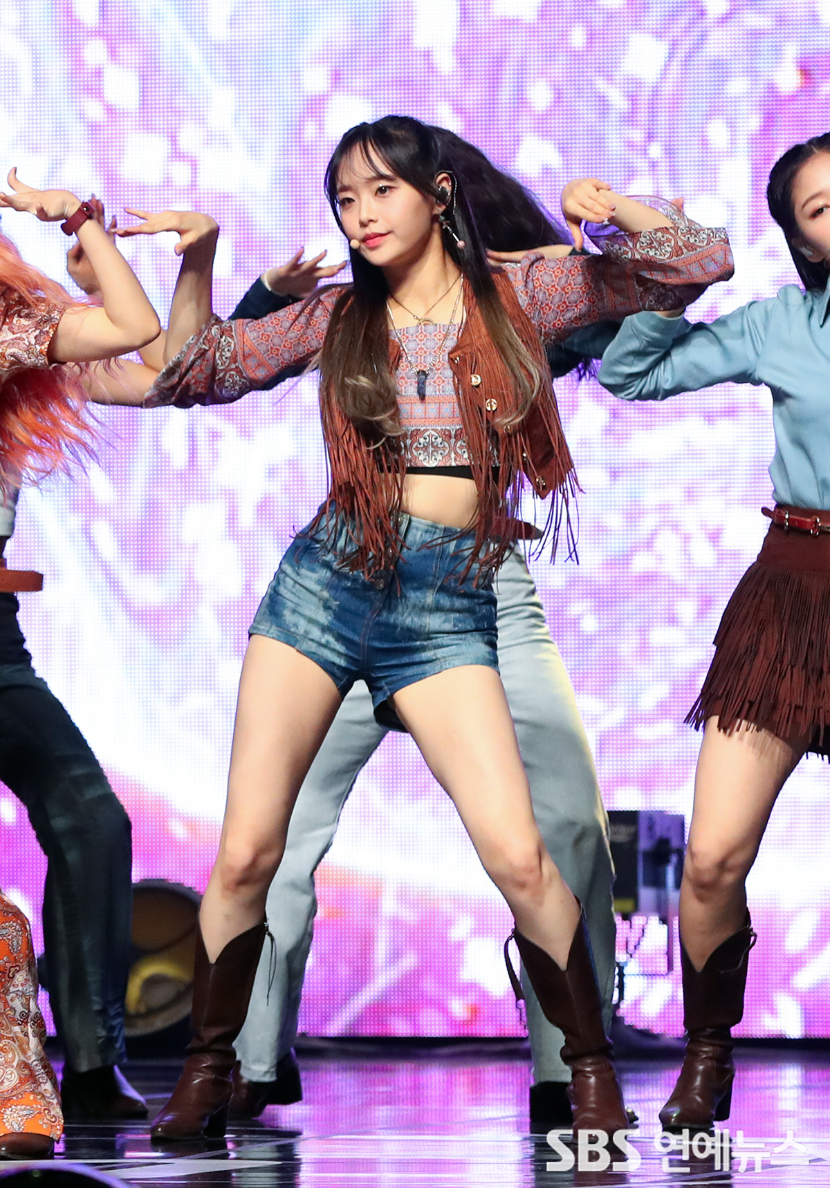[E포토] 이달의 소녀 츄, '이름도 미모도 큐티'