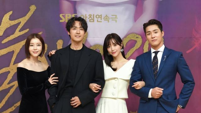 [Throwback] Park Young-rin, Lee Jaewoo, Hong Soo-ah, and Seo Ha-jun Showcase Stunning Visual Chemistry for 'Phoenix 2020'