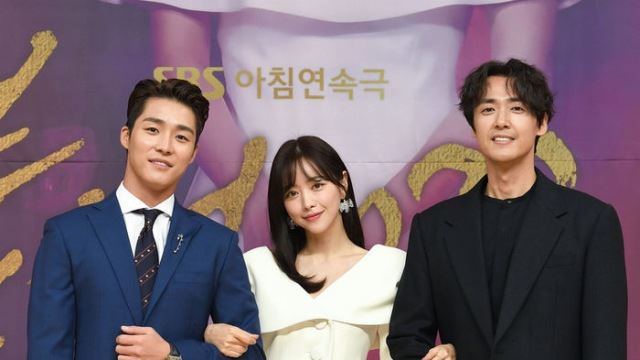 [Throwback] Seo Ha-jun, Hong Soo-ah, and Lee Jaewoo Smile for 'Phoenix 2020'