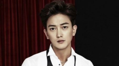 '초신성' 김광수, 뿌리깊은나무들과 전속 계약.. 배우 활동 본격화
