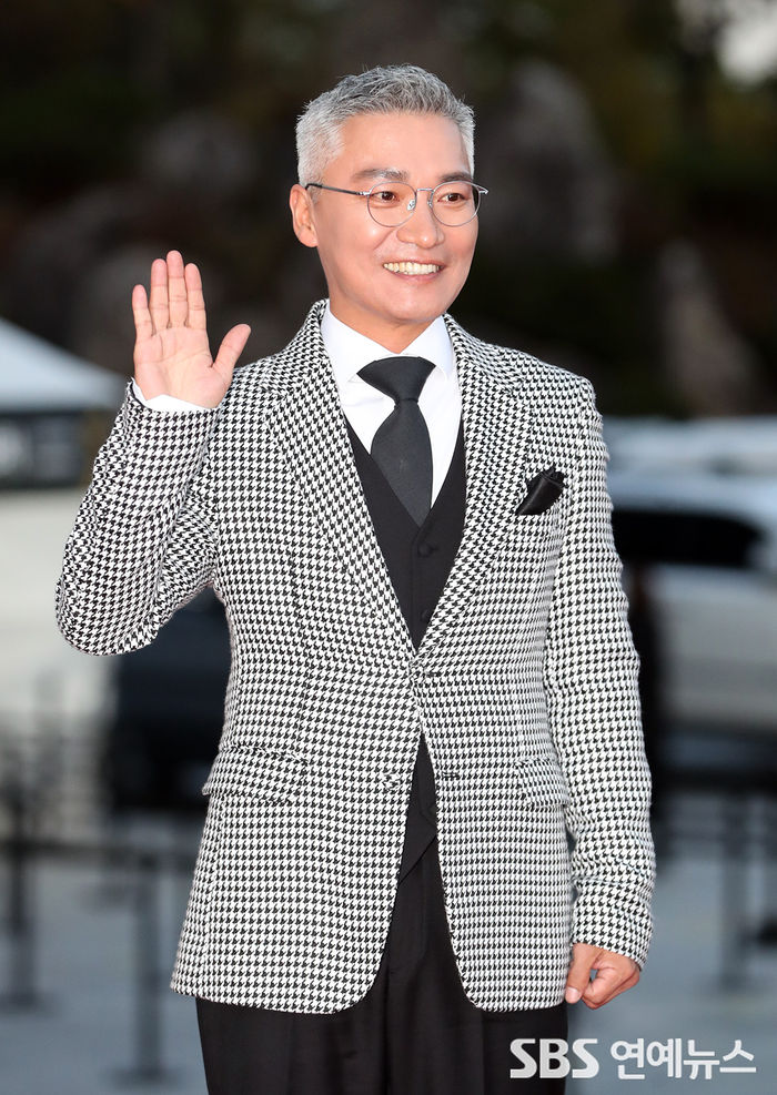 [Throwback] Jo Jae Yun at the '2020 Korea Popular Culture and Arts Awards' Red Carpet