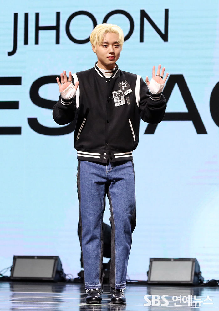 [Throwback] Park Ji-hoon Says 'I'm Back' at Media Showcase for First Studio Album 'MESSAGE'