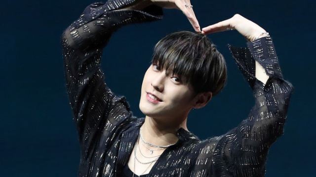 [Throwback] BTOB 4U's Minhyuk Claims the Visual Spot at 'INSIDE' Media Showcase
