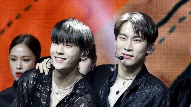 [Throwback] BTOB 4U's Minhyuk and Seo Eun-kwang Bring Energy to 'INSIDE' Showcase