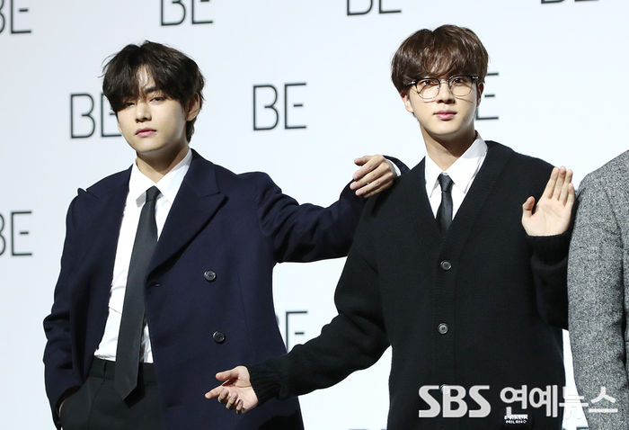 [Throwback] BTS Members V and JIN Shine With Unreal Visuals at Global Press Conference