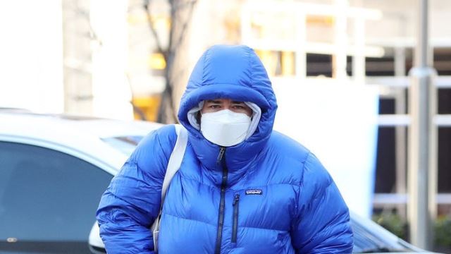 [E포토] 샘 해밍턴, '너무 추워요'