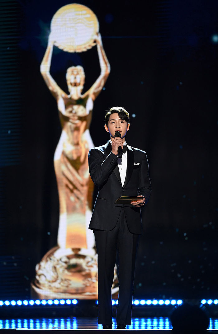 [Throwback] Song Joong-ki, The Flower Boy Returns