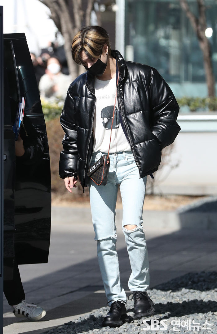 [Throwback] TAEMIN Serves Standout Style On His Way To Cultwo Show