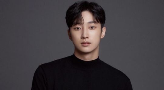 진영, 비비 엔터와 전속계약&hellip;연기 활동 본격화