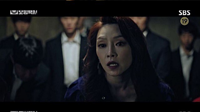 '모범택시' 차지연, "5분에 손가락 하나씩"…김의성X장혁진 인질 삼아 이제훈 도발