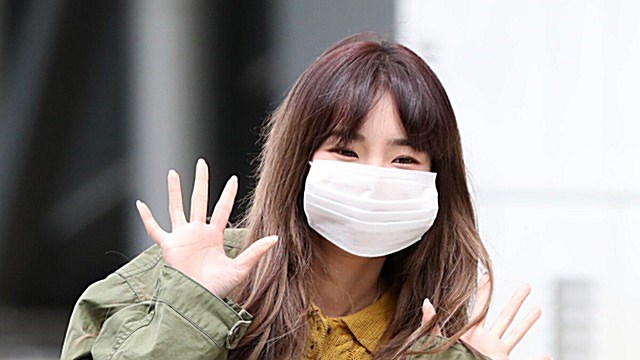 [E포토] 헤이즈, '내겐 특대 마스크'