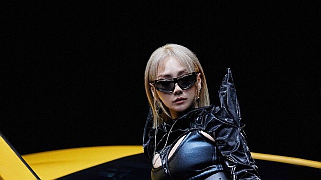 CL, 'SPICY' 글로벌 음원차트 안착...존 말코비치 "자랑스럽다"