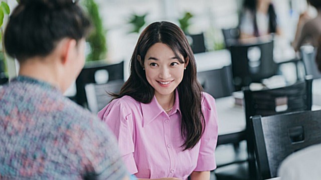 사랑스러움의 의인화, 신민아…대체불가 '로코퀸' 입증