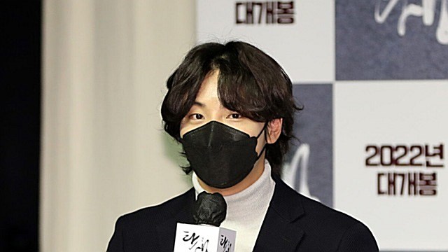 [Throwback] YUN SIYUN Steps Into Kim Dae-geon Role at 'A Birth' Presser