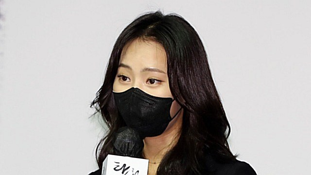 [Throwback] Song Ji Yeon Makes Her First Hello With 'A Birth'