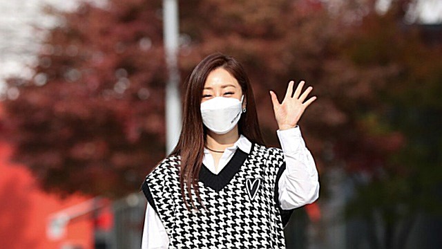 [Throwback] Oh Na-ra Shares a Warm Smile
