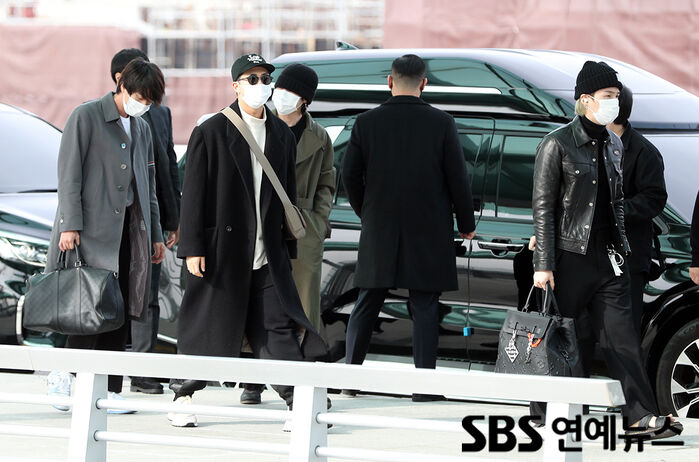 [Throwback] BTS Depart for Los Angeles