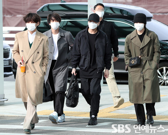 [Throwback] BTS Bring Full-On ‘World Star’ Energy