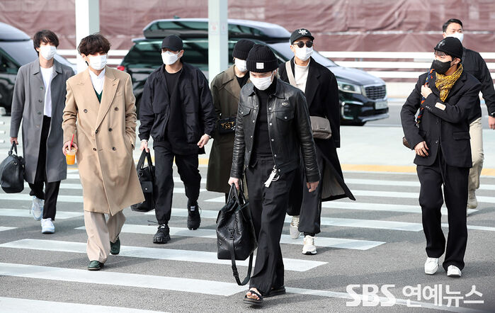 [Throwback] BTS Heads to L.A. to Meet U.S. A.R.M.Y