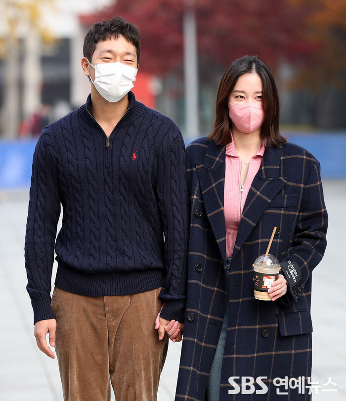 [Throwback] Son Suk-ku And Jun Jongseo, A Close-Knit Duo