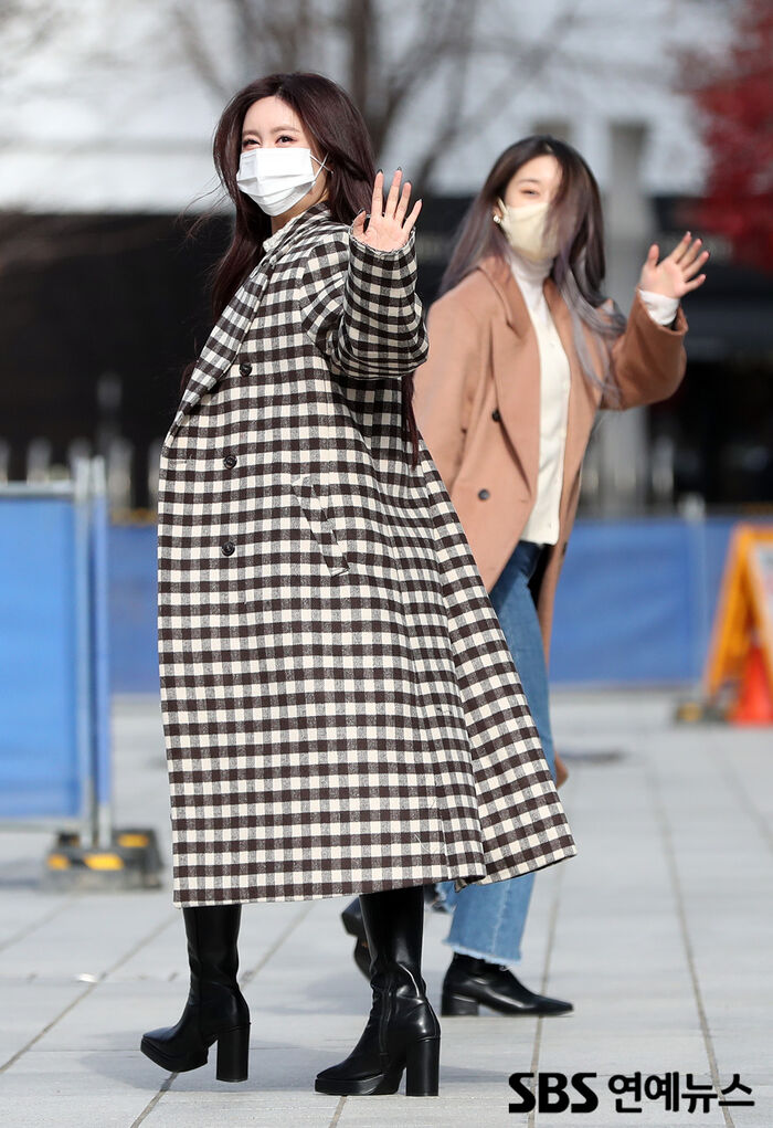 [Throwback] T-ARA’s QRI and JIYEON Steal Fans’ Hearts at SBS for Choi Hwa-jung’s Power Time