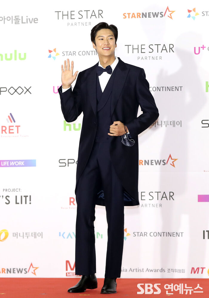 [Throwback] Na In-woo, A Dapper Gentleman