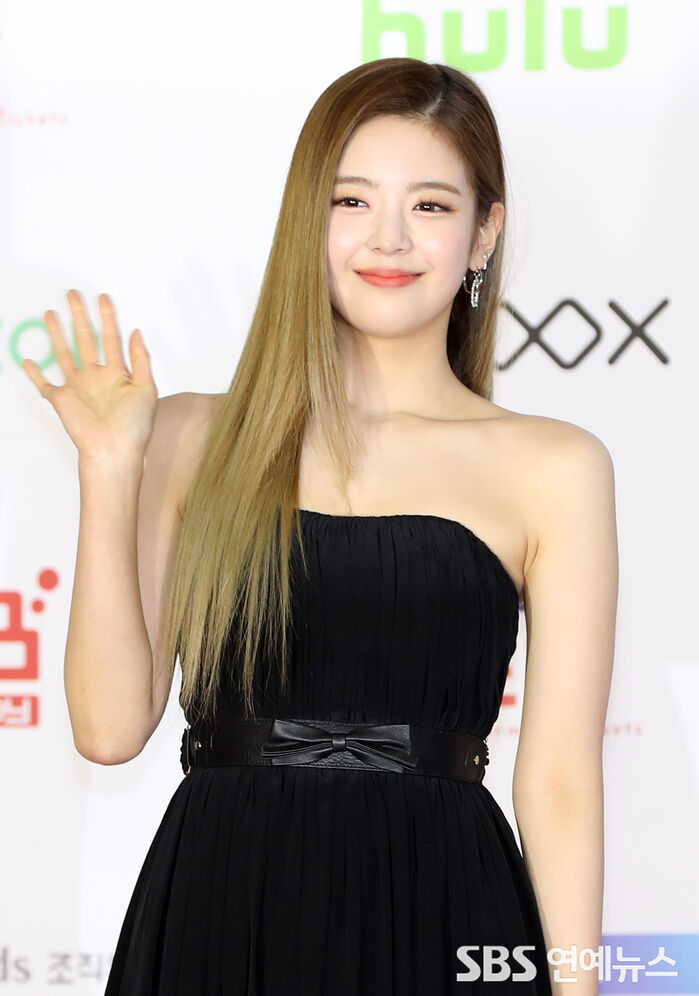 [Throwback] ITZY’s LIA Brings Peak Cuteness to the 2021 Asia Artist Awards