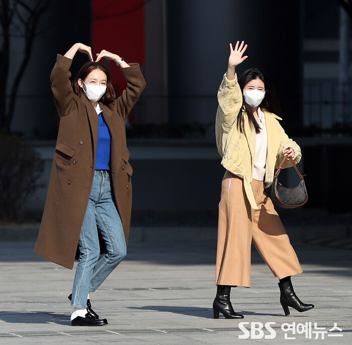 [Throwback] DAVICHI’s Sister-Like Chemistry, As Always
