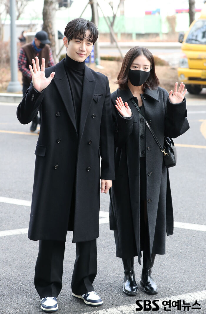 [Throwback] JUNHO and Lee Seyoung Twin in Long Coats