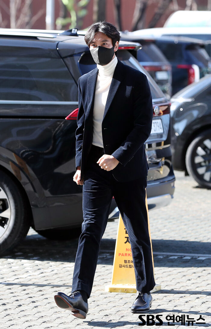 [Throwback] Kim Nam-gil Serves Peak Charisma