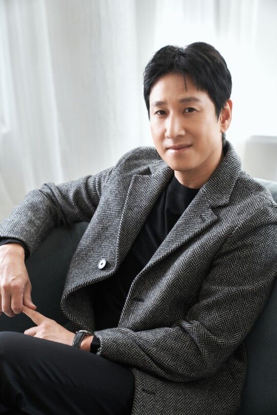 이선균