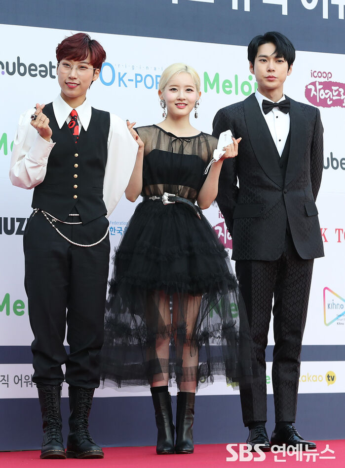 [Throwback] JAEJAE, STAYC’s Sieun, NCT’s DOYOUNG Step Out as Gaon Chart Music Awards MCs