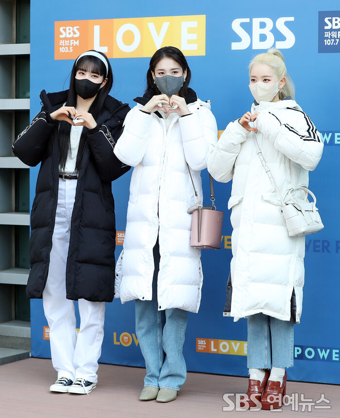 [Throwback] STAYC's Yoon, J and Sieun Serve Triple the Love