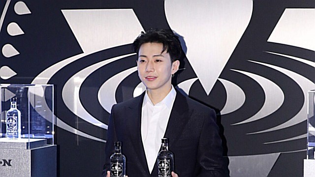 [E포토] 박재범, '주류 회사 대표님'